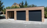 Dřevěná trojgaráž