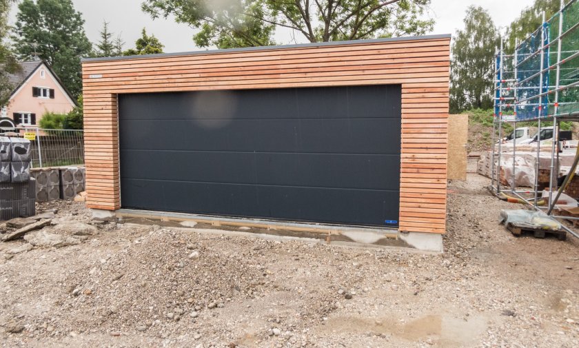 Dvojgar&aacute;ž 8x6 m - Mn&iacute;chov