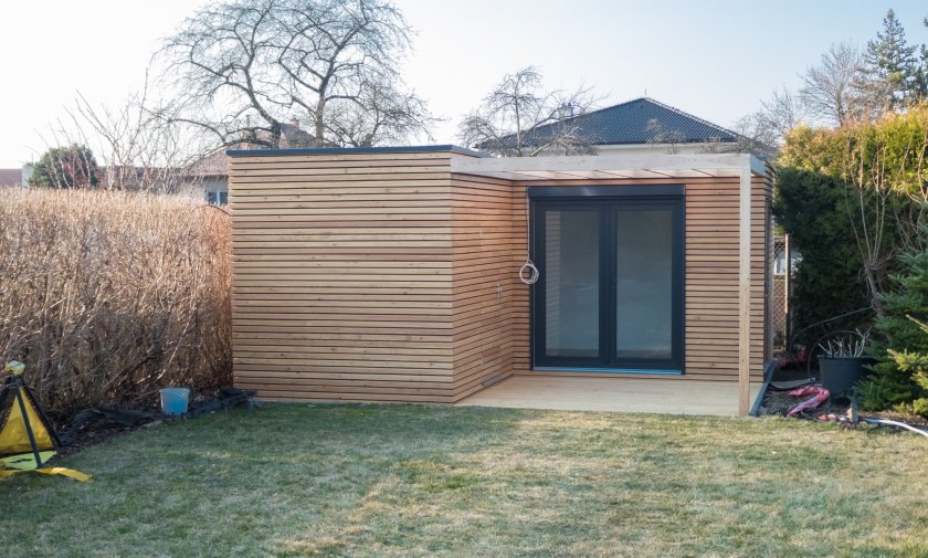 Z&aacute;hradn&aacute; posilňovňa so saunou - Praha