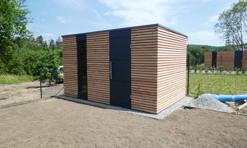 Z&aacute;hradn&yacute; domček 4 x 2,5 m - Beroun