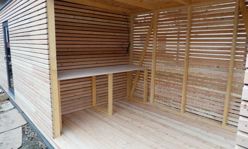 Záhradný domček so saunou a letnou kuchyňou