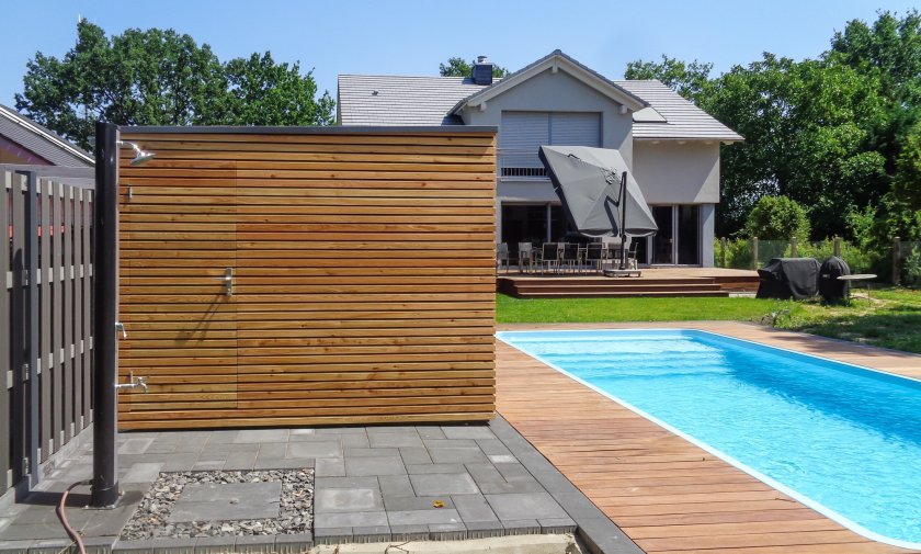 Modern&aacute; vonkaj&scaron;ia sauna so z&aacute;sobami - Sch&ouml;neiche