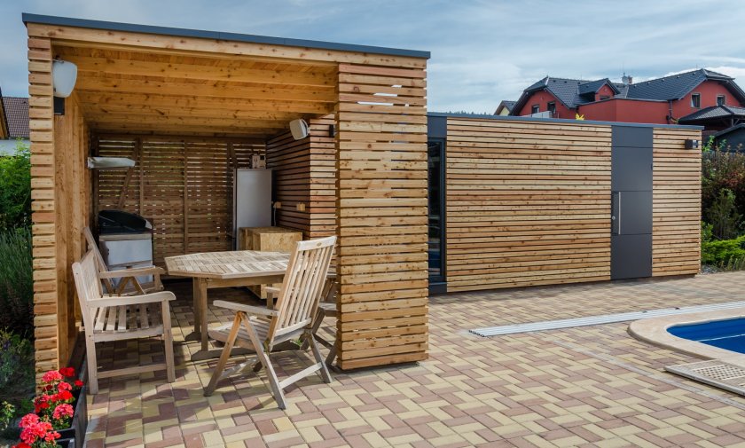 Z&aacute;hradn&yacute; domček a letn&aacute; kuchyňa - Losin&aacute;