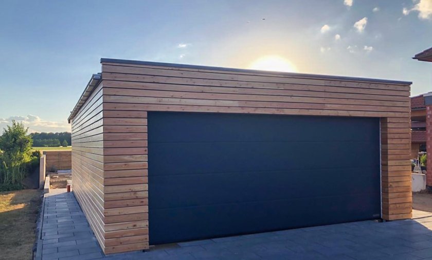 Drevená dvojgaráž so spoločnými bránami 6,3x6,3 m