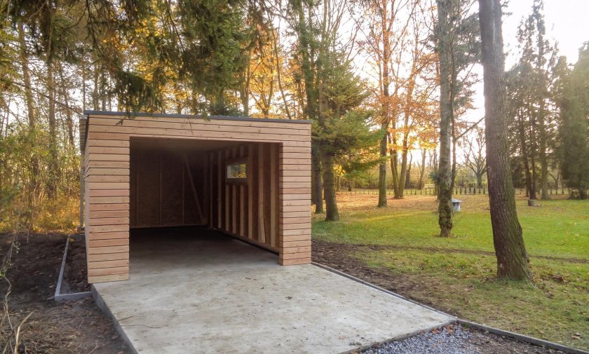 Montovan&aacute; gar&aacute;ž 7x3,5 m - Čel&aacute;kovice