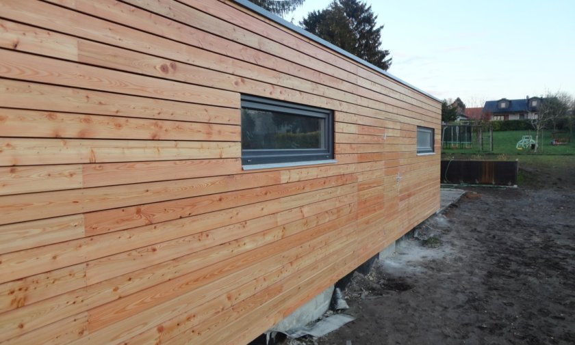 Montovan&aacute; dvojgar&aacute;ž 11,4 x 6,4 m + z&aacute;hradn&yacute; sklad - Bad Deutsch