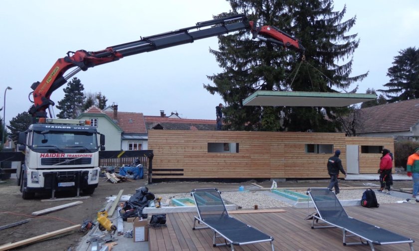 Montovan&aacute; dvojgar&aacute;ž 11,4 x 6,4 m + z&aacute;hradn&yacute; sklad - Bad Deutsch