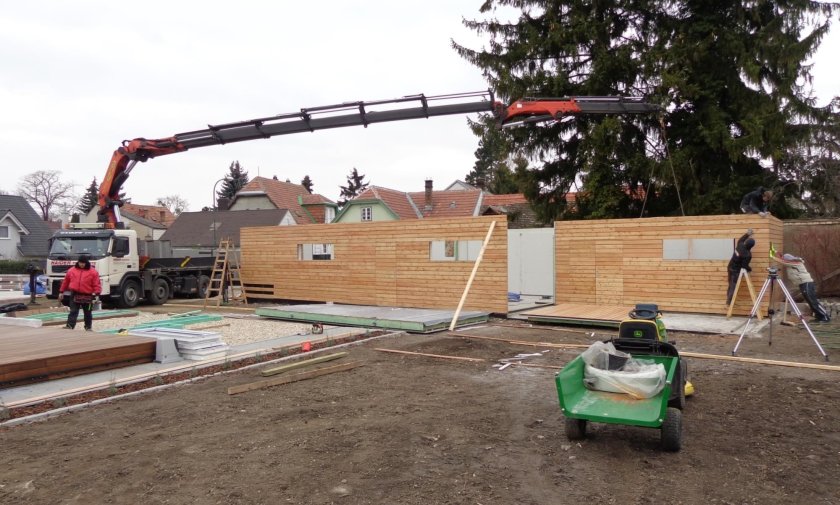 Montovan&aacute; dvojgar&aacute;ž 11,4 x 6,4 m + z&aacute;hradn&yacute; sklad - Bad Deutsch