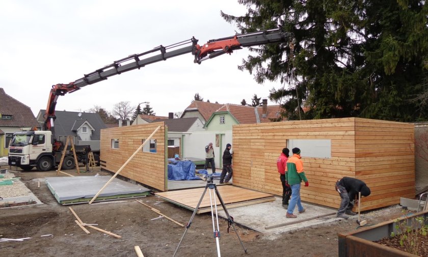 Montovan&aacute; dvojgar&aacute;ž 11,4 x 6,4 m + z&aacute;hradn&yacute; sklad - Bad Deutsch