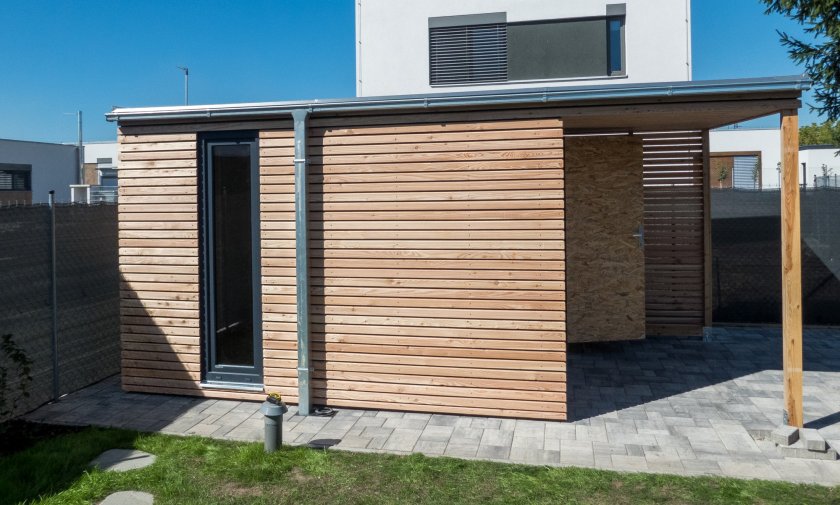 Luxusn&yacute; z&aacute;hradn&yacute; domček s pr&iacute;stre&scaron;kom - Hradec Kr&aacute;lov&eacute;