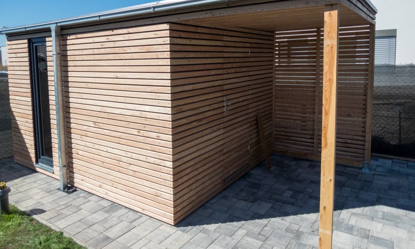 Luxusn&yacute; z&aacute;hradn&yacute; domček s pr&iacute;stre&scaron;kom - Hradec Kr&aacute;lov&eacute;