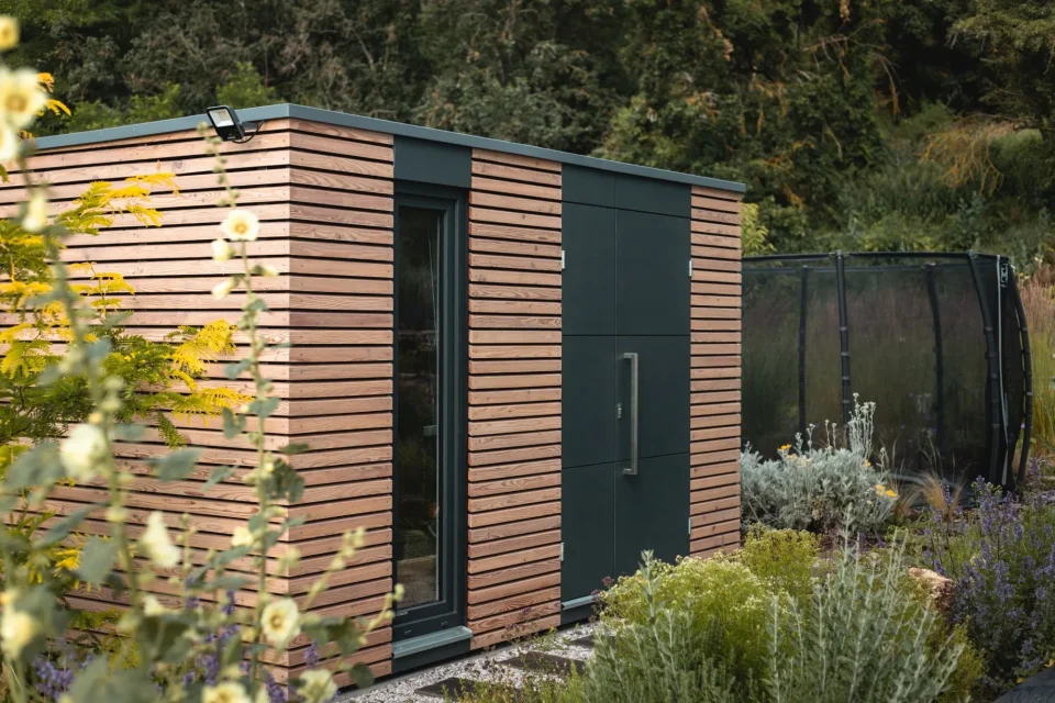 Moderný záhradný domček na náradie 4×2,5 m