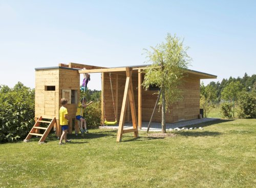 Detsk&eacute; ihrisko so z&aacute;hradn&yacute;m domčekom