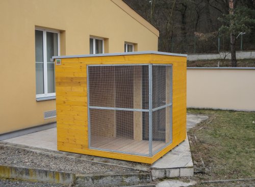 Voli&eacute;ra - 2,5 x 2,5 m - Praha