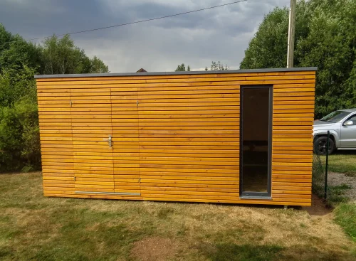 Z&aacute;hradn&yacute; domček 4x3m zo smrekovca