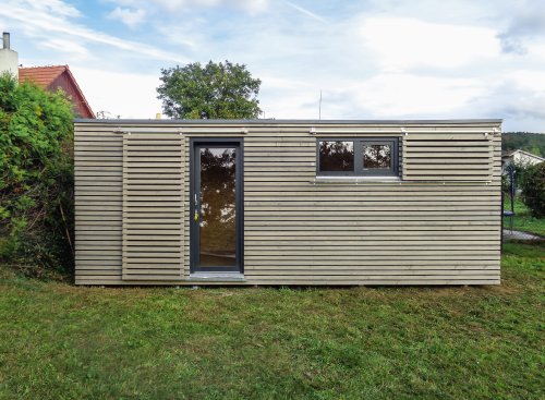 Siv&yacute; domček na n&aacute;radie - Litoměřice