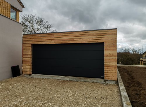 Dvojgar&aacute;ž 9x6 m - Freudenberg