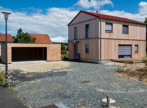 Dreven&aacute; montovan&aacute; gar&aacute;ž 8x6 m