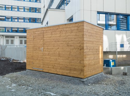 Dreven&yacute; z&aacute;hradn&yacute; sklad 4x2m