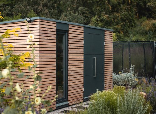 Domček na z&aacute;hradn&eacute; n&aacute;radie S9 - Kr&aacute;lův Dvůr