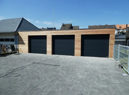 Modern&aacute; gar&aacute;ž pre tri aut&aacute; 6x6 m - Praha