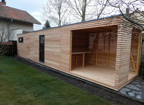 Modern&aacute; sauna s letnou kuchyňou a skladom