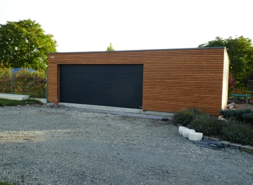 Modern&aacute; gar&aacute;ž 9 x 6 m - Ben&aacute;tky nad Jizerou