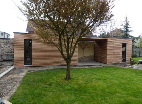 Exteri&eacute;rov&aacute; kancel&aacute;ria a p&aacute;rty dom - Praha