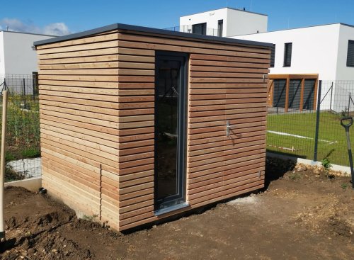 Modern&yacute; sklad zo smrekovcov&yacute;ch lamiel