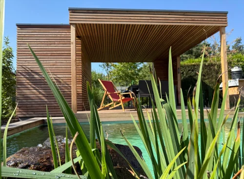 Z&aacute;hradn&yacute; domček s pr&iacute;stre&scaron;kom